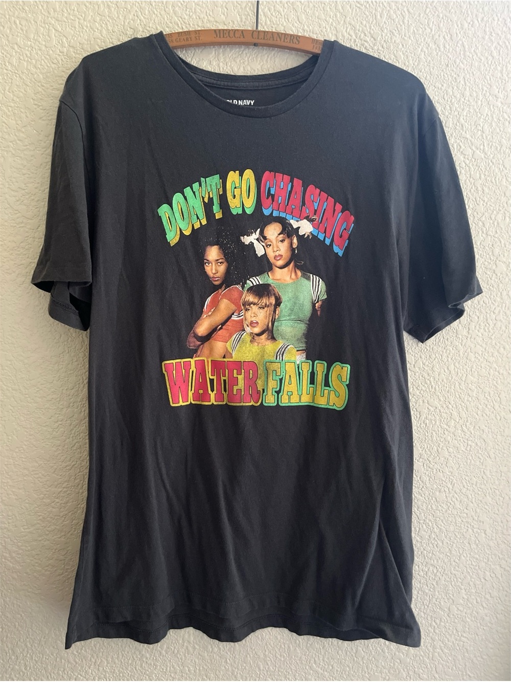 TLC Waterfalls Band Tee Old Navy Women’s Size Large